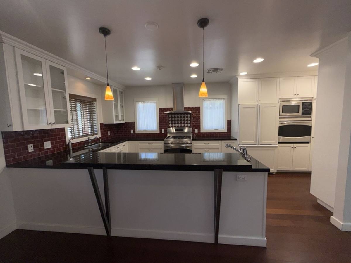 House for rent at 2746 N Kenneth Rd, Burbank, CA 91504