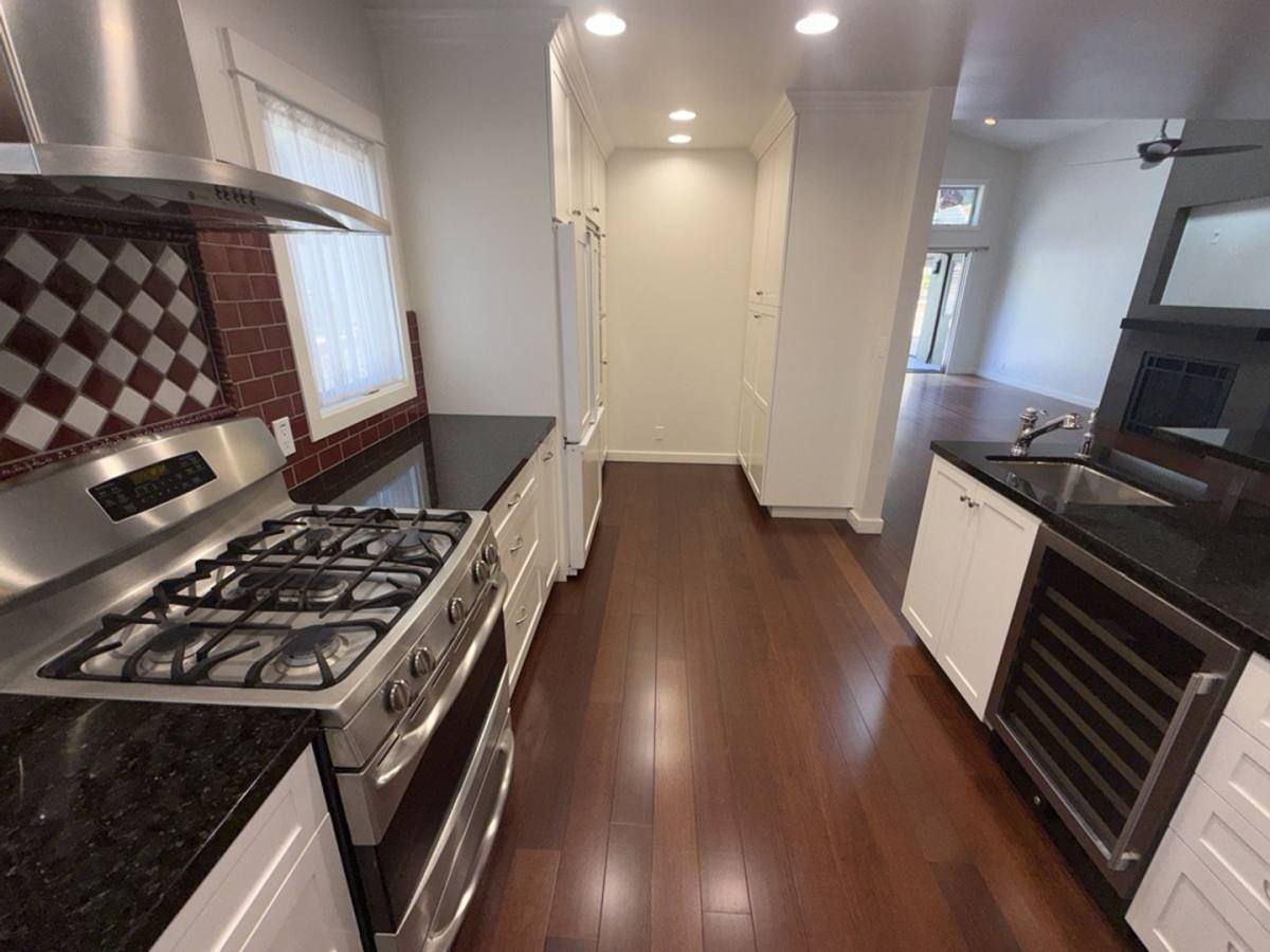 House for rent at 2746 N Kenneth Rd, Burbank, CA 91504