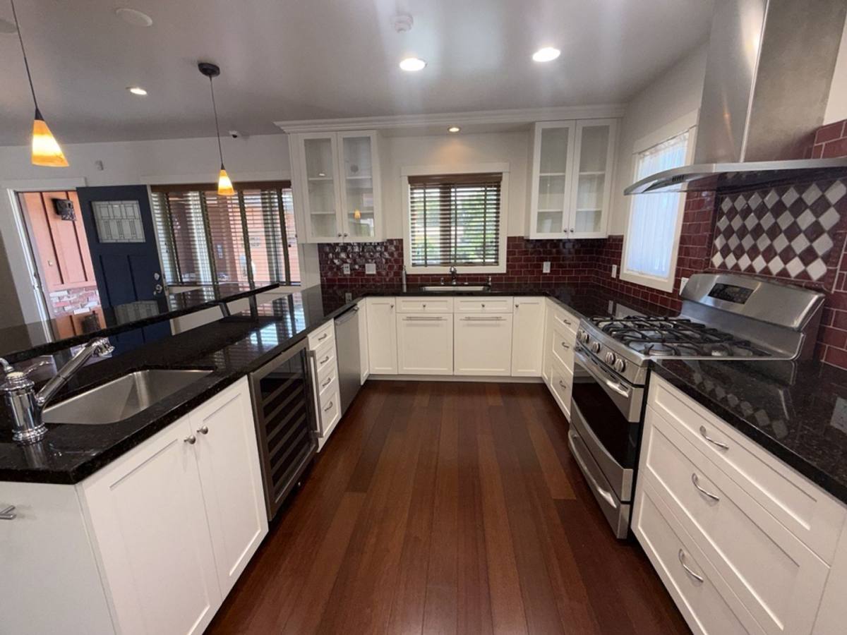 House for rent at 2746 N Kenneth Rd, Burbank, CA 91504