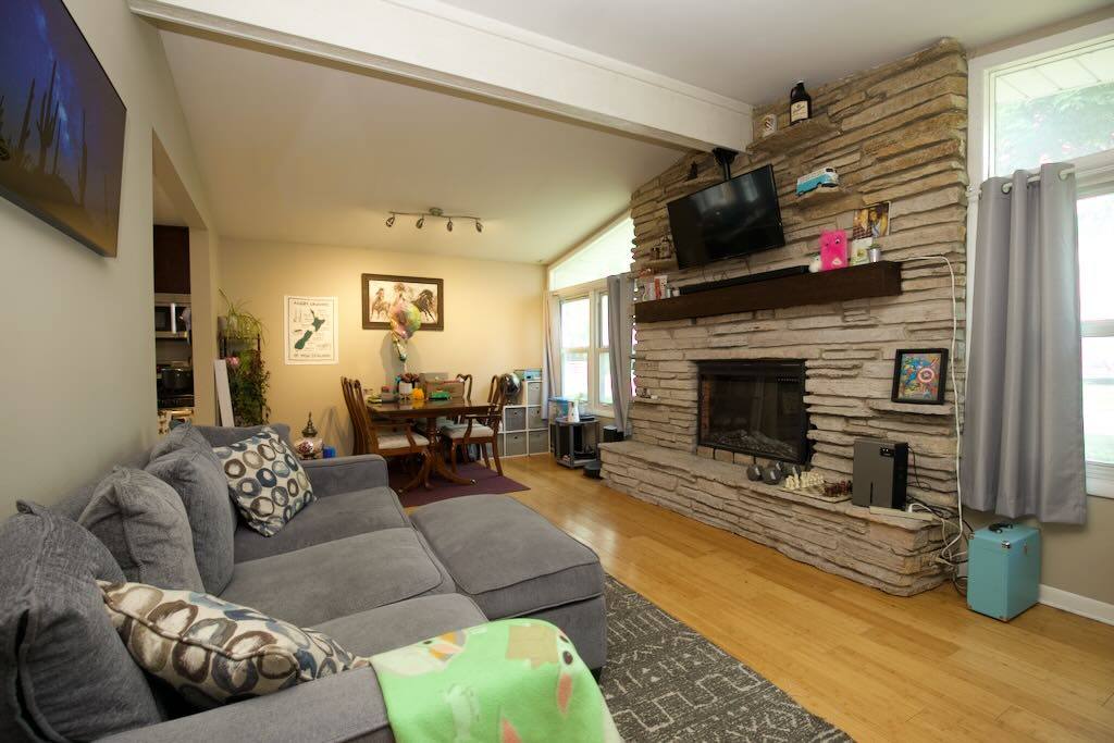 Apartment for rent at 53 Jeffrey #PHFS, Wheeling, IL 60090