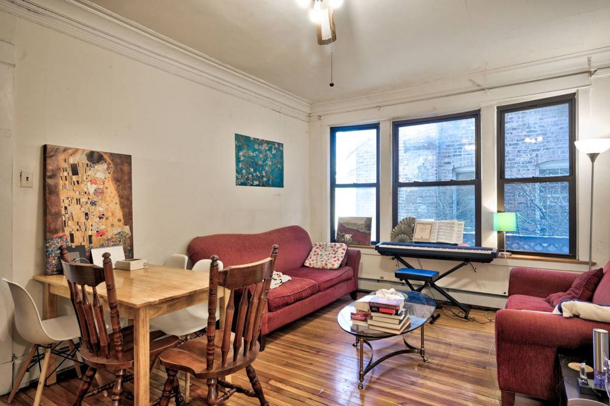 Apartment for rent at 5422 S University Ave #1N, Chicago, IL 60615
