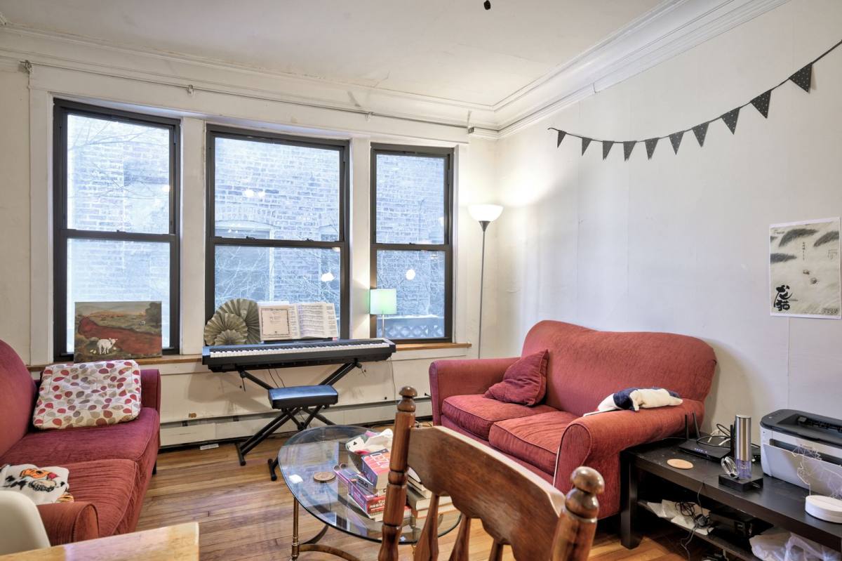 Apartment for rent at 5422 S University Ave #1N, Chicago, IL 60615