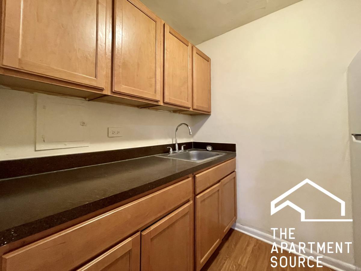 Apartment for rent at 6002 N Kenmore #106, Chicago, IL 60660
