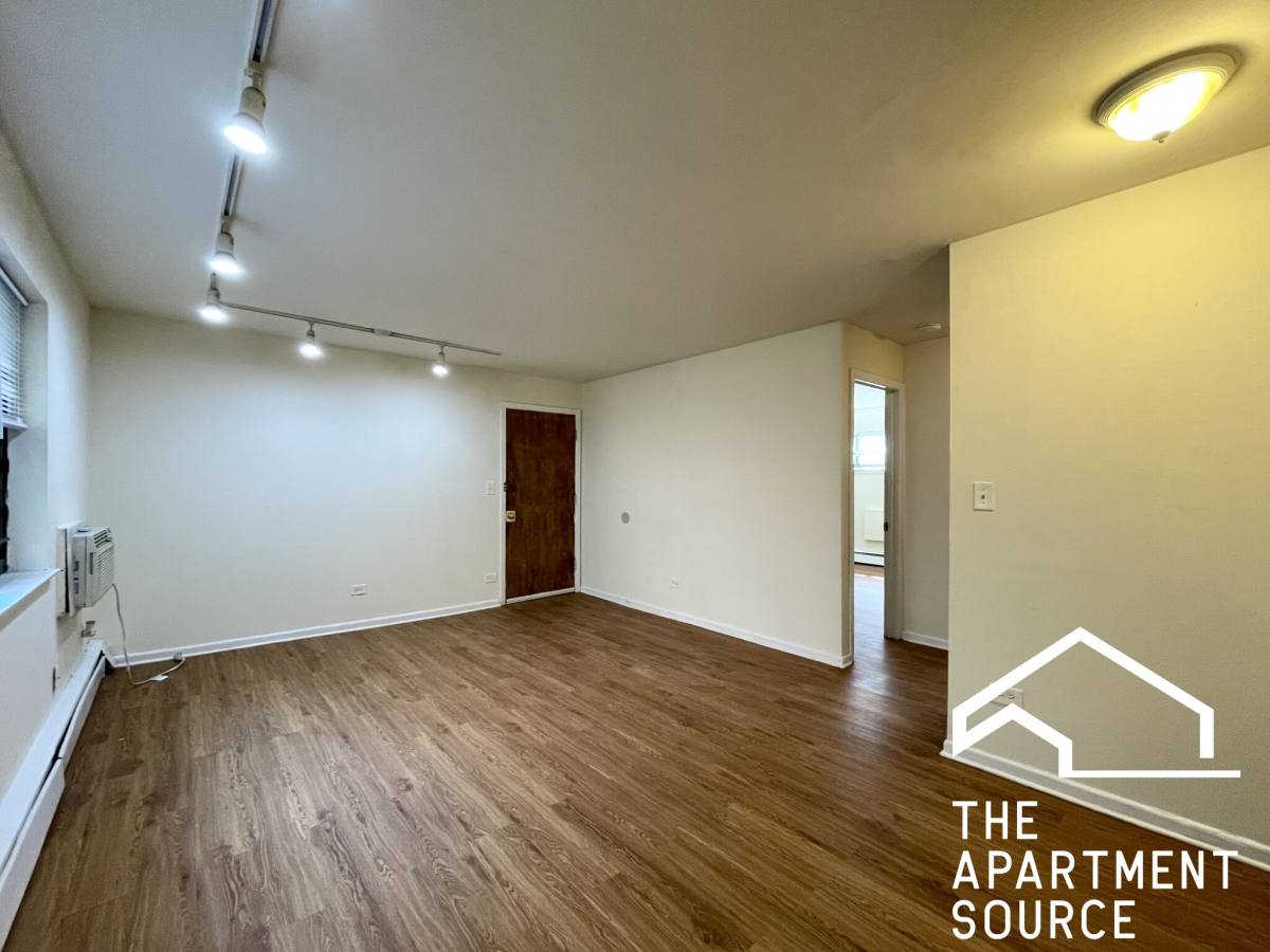 Apartment for rent at 6002 N Kenmore #106, Chicago, IL 60660