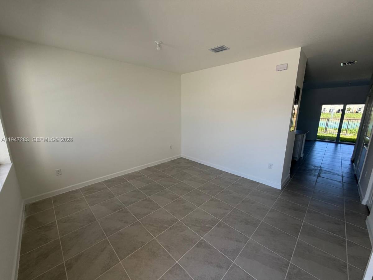 Townhouse for rent at 2732 SE 26th Ave, Homestead, FL 33035