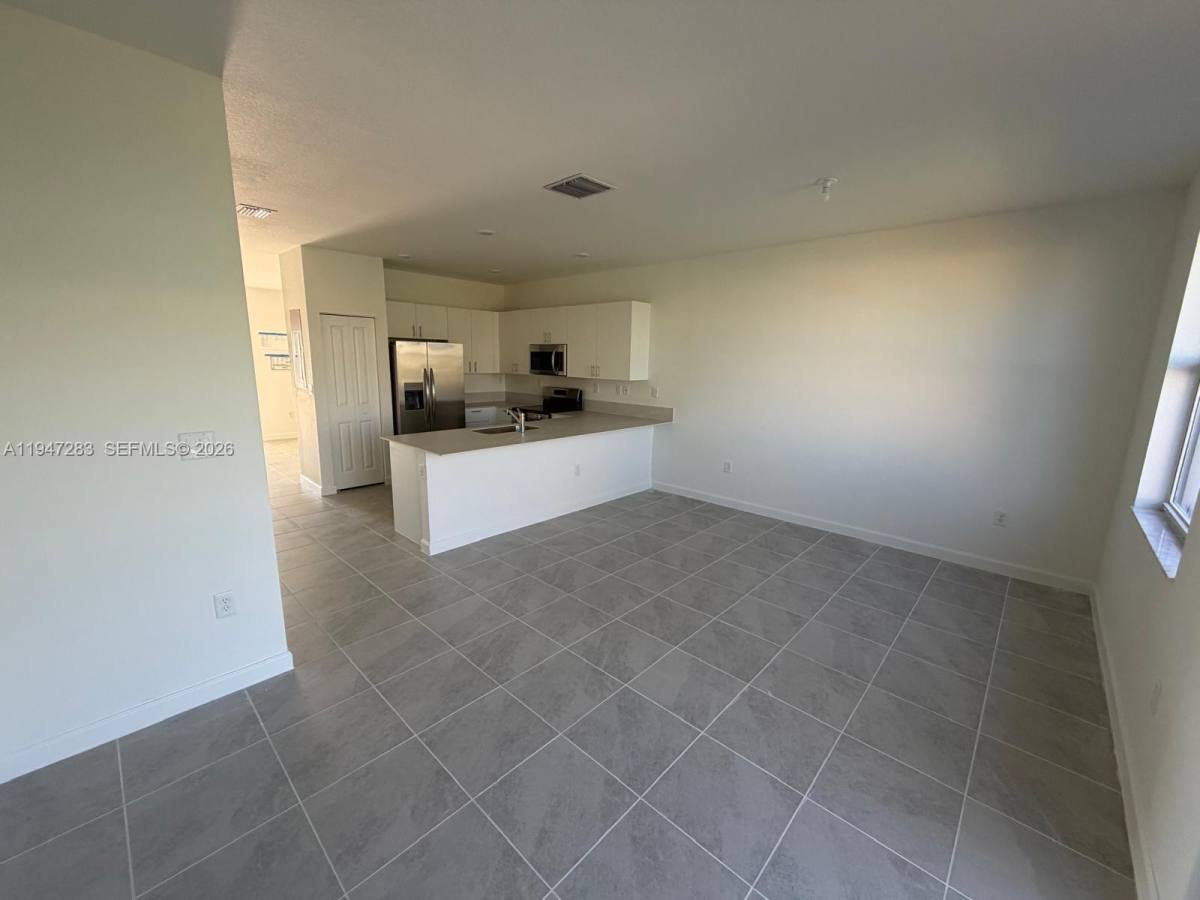 Townhouse for rent at 2732 SE 26th Ave, Homestead, FL 33035