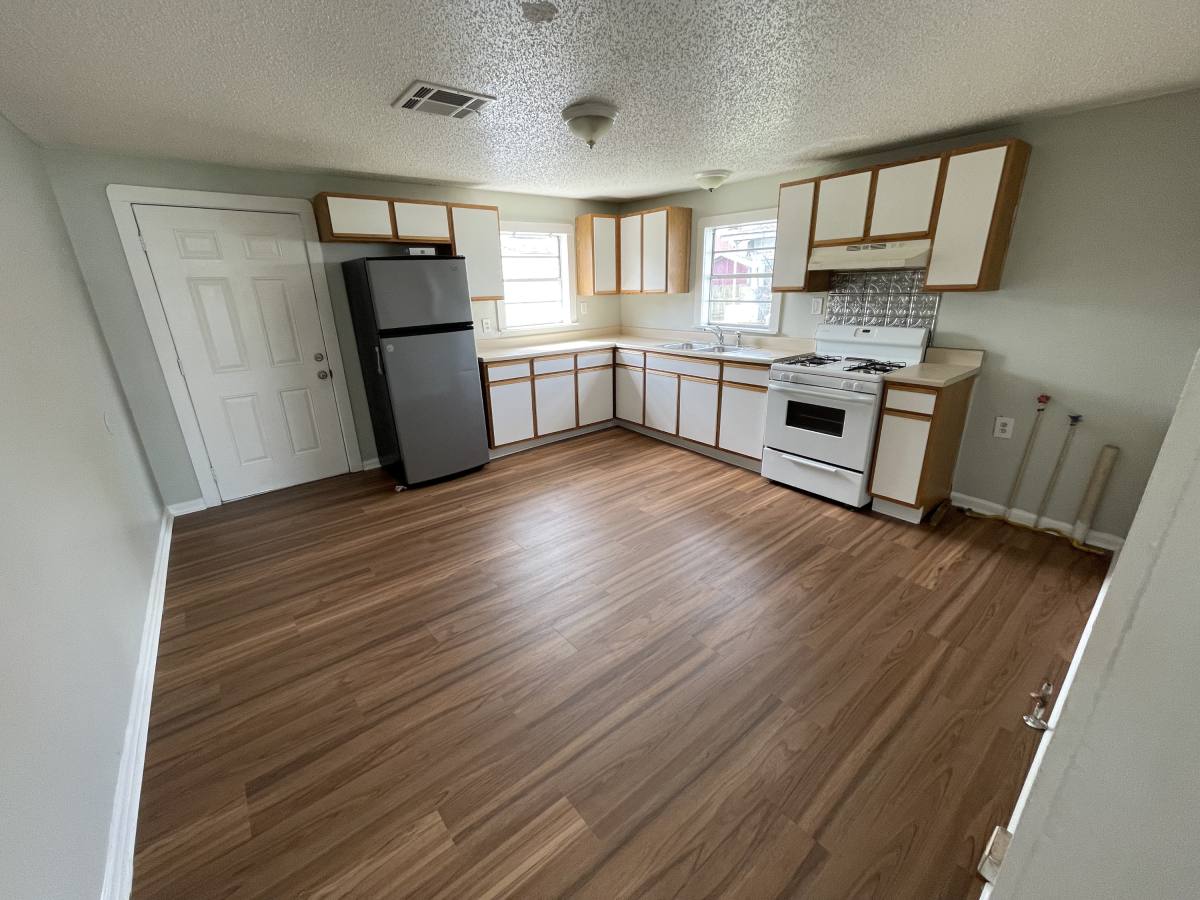 Apartment for rent at 2107 Montesquieu St, Chalmette, LA 70043