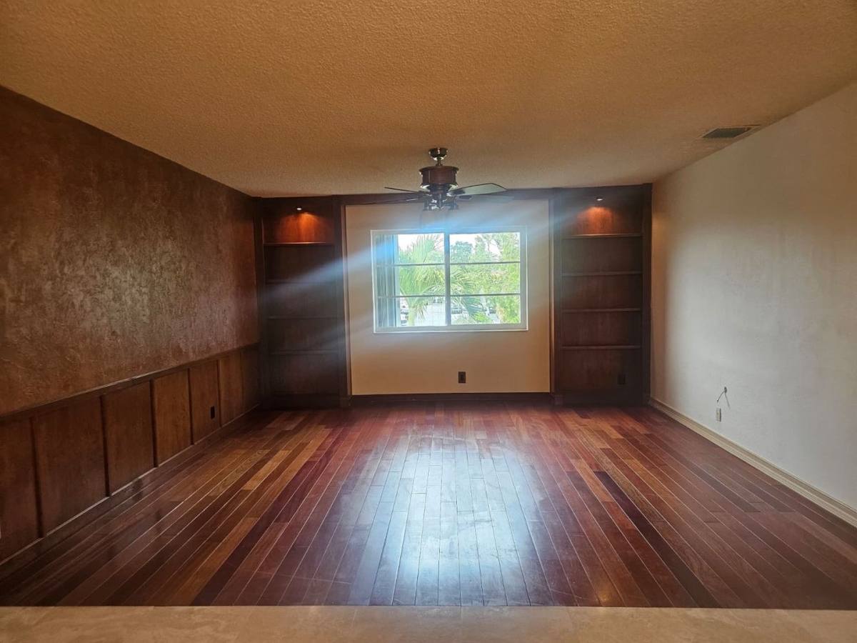 Condo for rent at 649 W Oakland Park Blvd, Fort Lauderdale, FL 33311