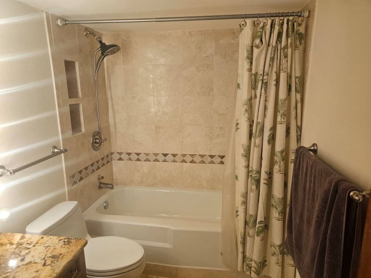 Condo for rent at 649 W Oakland Park Blvd, Fort Lauderdale, FL 33311