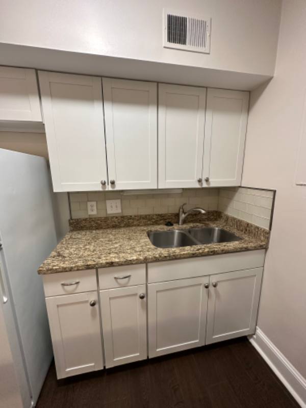 Condo for rent at 400 Queens Rd, Charlotte, NC 28207