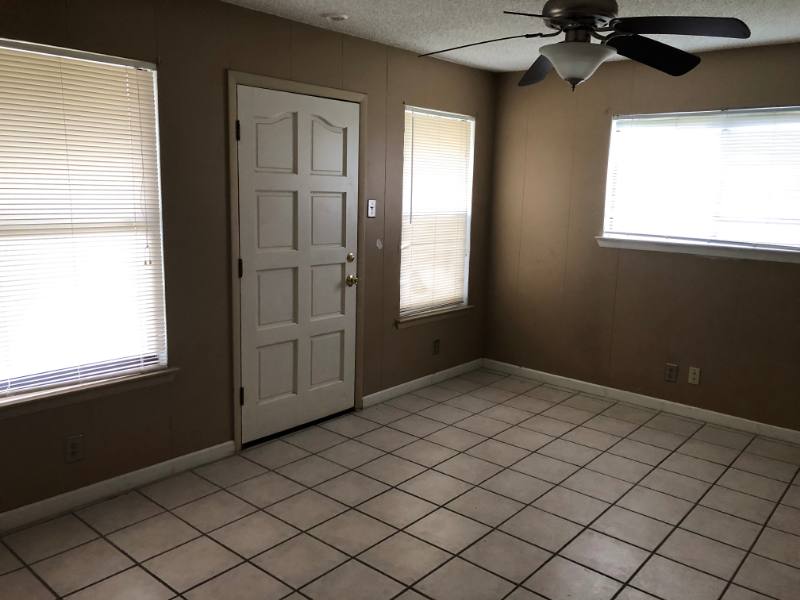 House for rent at 246 W Pletz, San Antonio, TX 78223