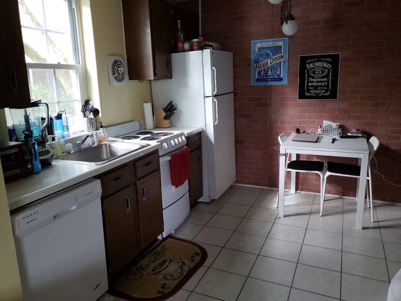 Apartment for rent at 6202 Walnut St #2, Pittsburgh, PA 15206