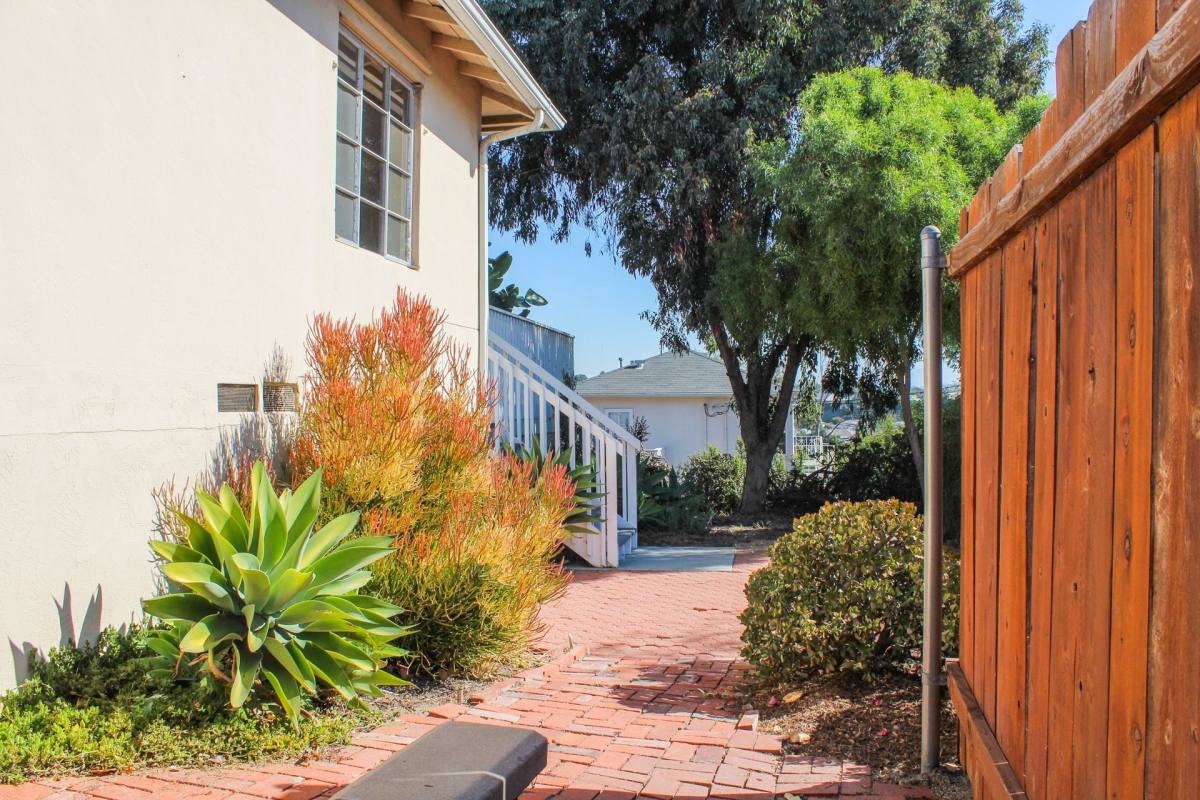 Apartment for rent at 3625-3639 Grape St, San Diego, CA 92104