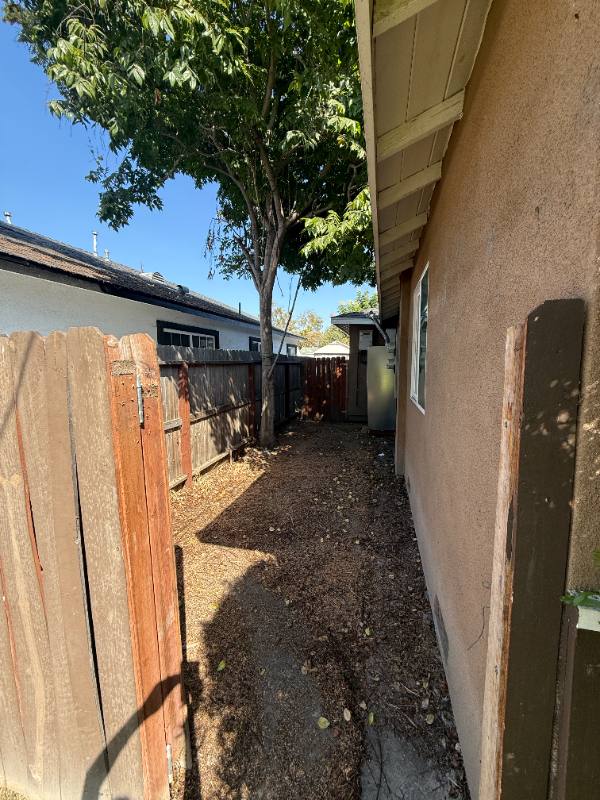 Apartment for rent at 1925 S Orange Ave, Santa Ana, CA 92707