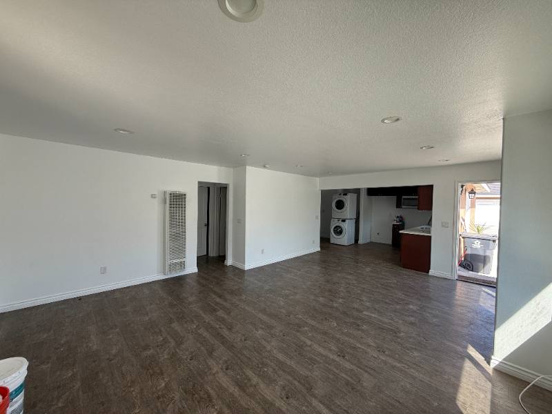 Apartment for rent at 1925 S Orange Ave, Santa Ana, CA 92707
