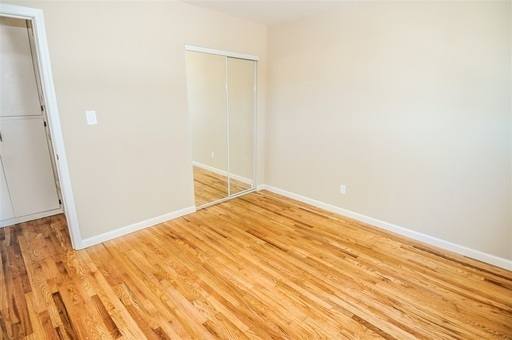House for rent at 7517 Salizar St, San Diego, CA 92111