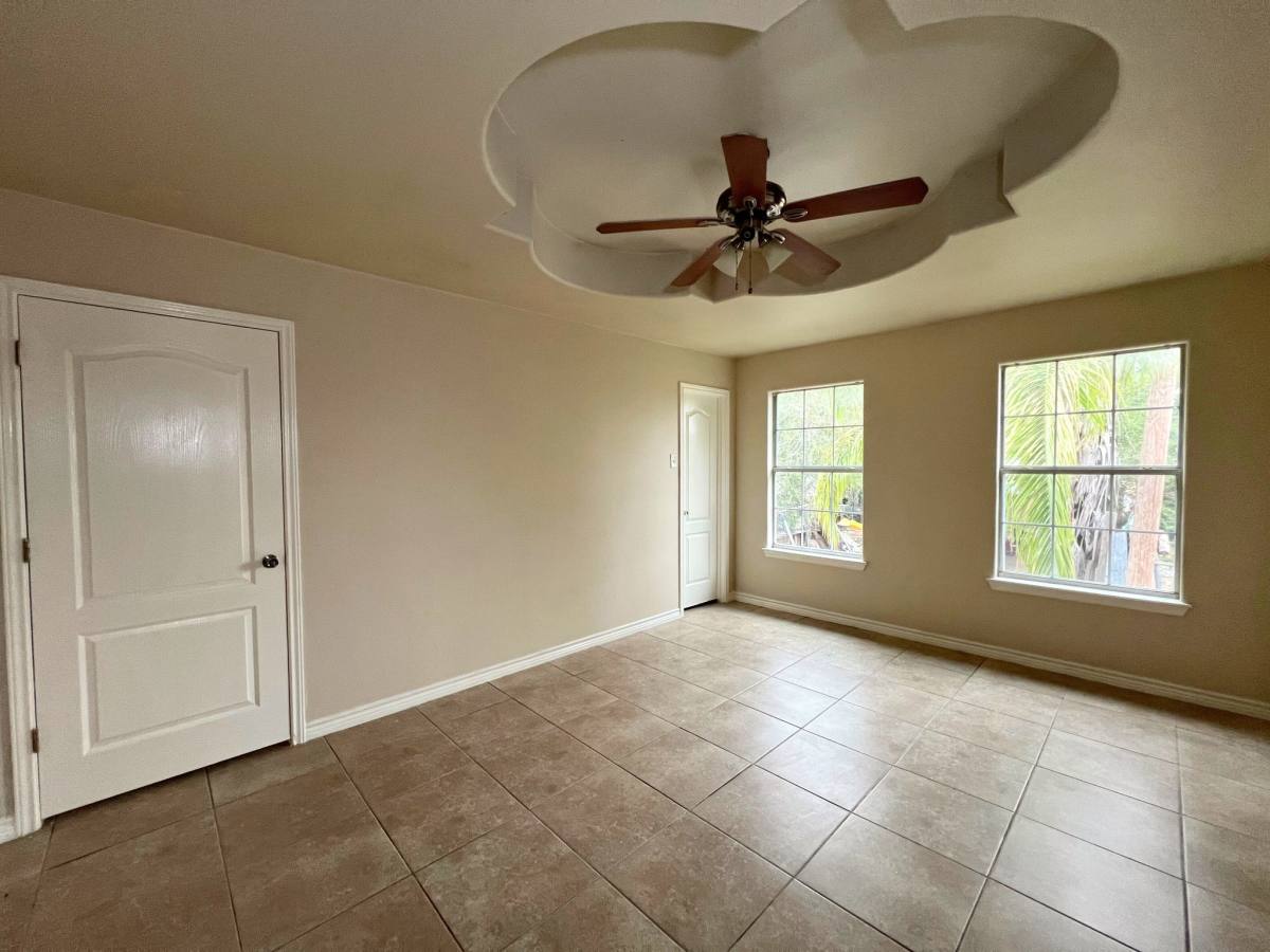 Apartment for rent at 3208 Gustavus St, Laredo, TX 78043