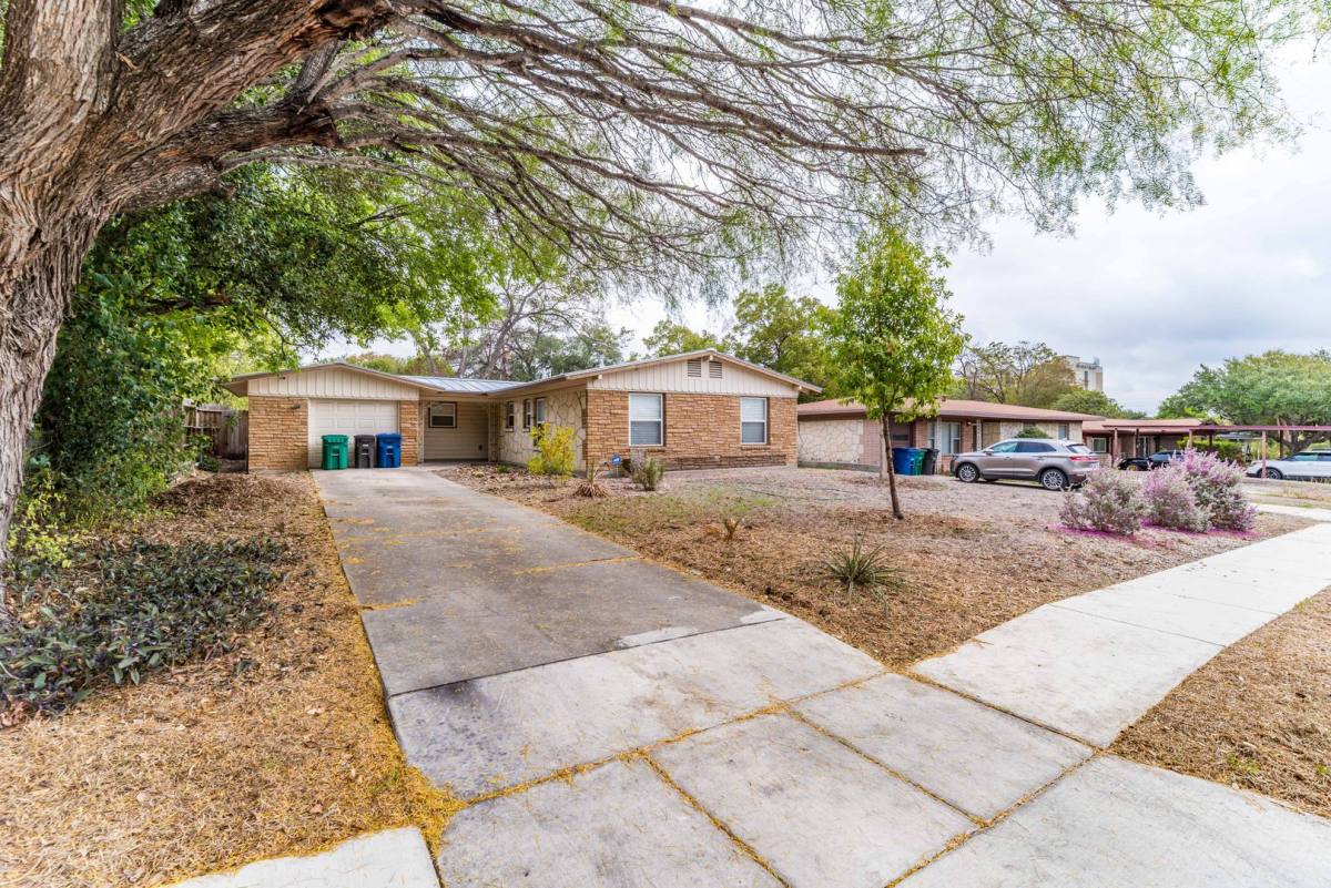 House for rent at 467 Shannon Lee St, San Antonio, TX 78216