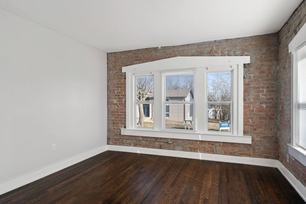 Apartment for rent at 1018-1020 Prospect Ave, Kansas City, MO 64127