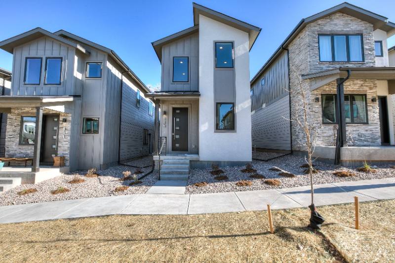 Townhouse for rent at 829 Cherokee Dr, Fort Collins, CO 80525