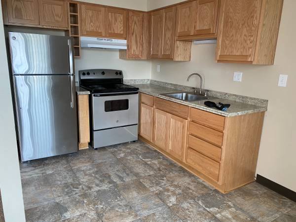 Apartment for rent at 1940 SE 80th Ave, Portland, OR 97215