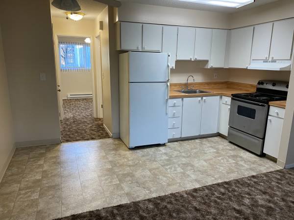 Apartment for rent at 1940 SE 80th Ave, Portland, OR 97215