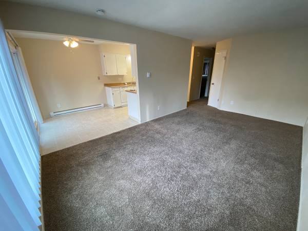 Apartment for rent at 6287 NE Glisan St, Portland, OR 97213