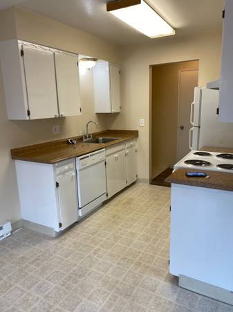 Apartment for rent at 6287 NE Glisan St, Portland, OR 97213