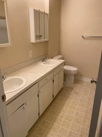 Apartment for rent at 6287 NE Glisan St, Portland, OR 97213