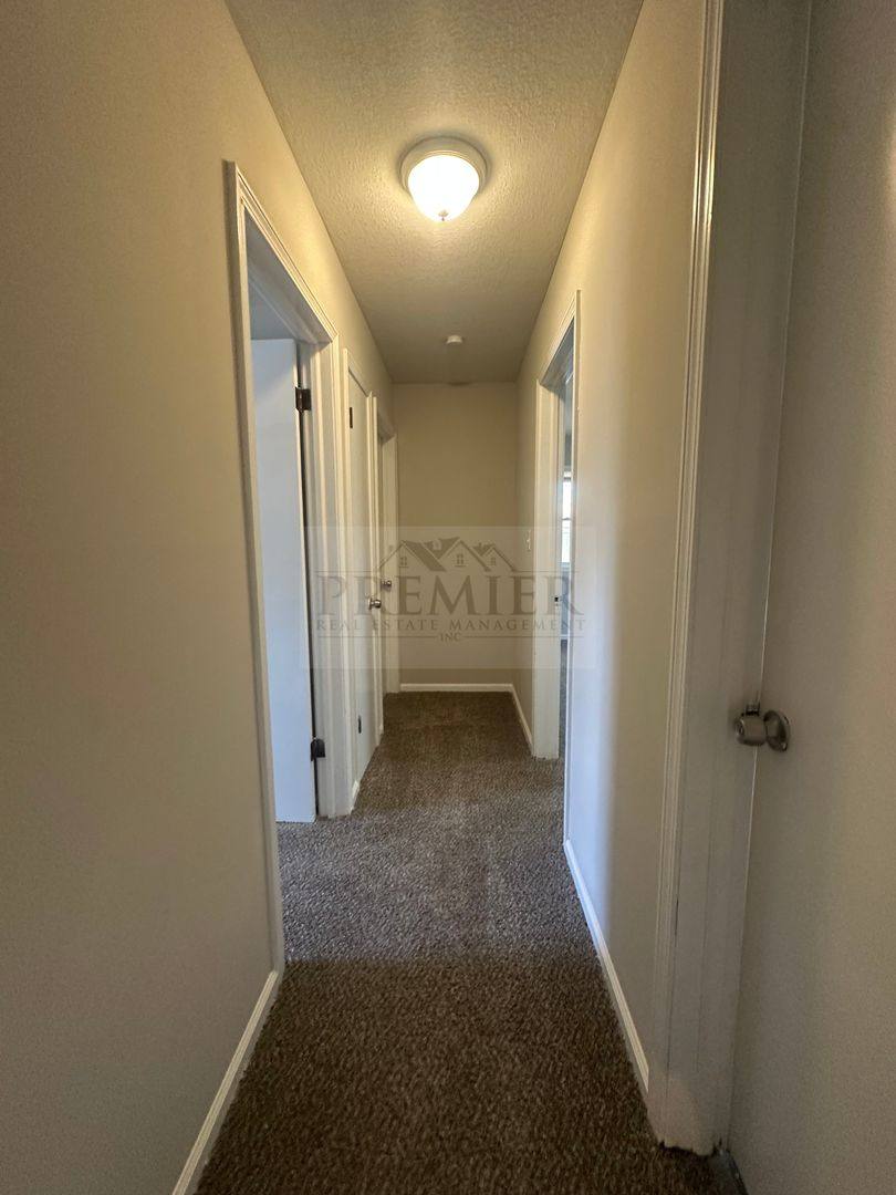 House for rent at 8300 E 104th Terrace, Kansas City, MO 64134