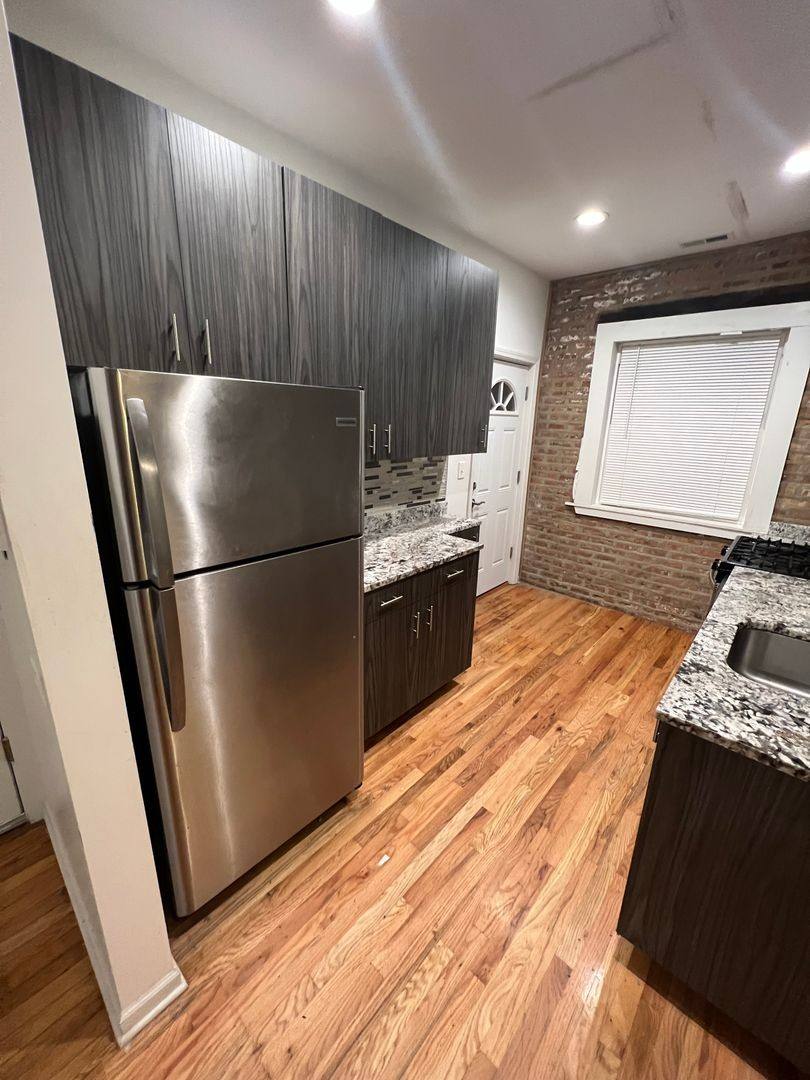 Apartment for rent at 5124 S Dorchester Ave #2W, Chicago, IL 60615