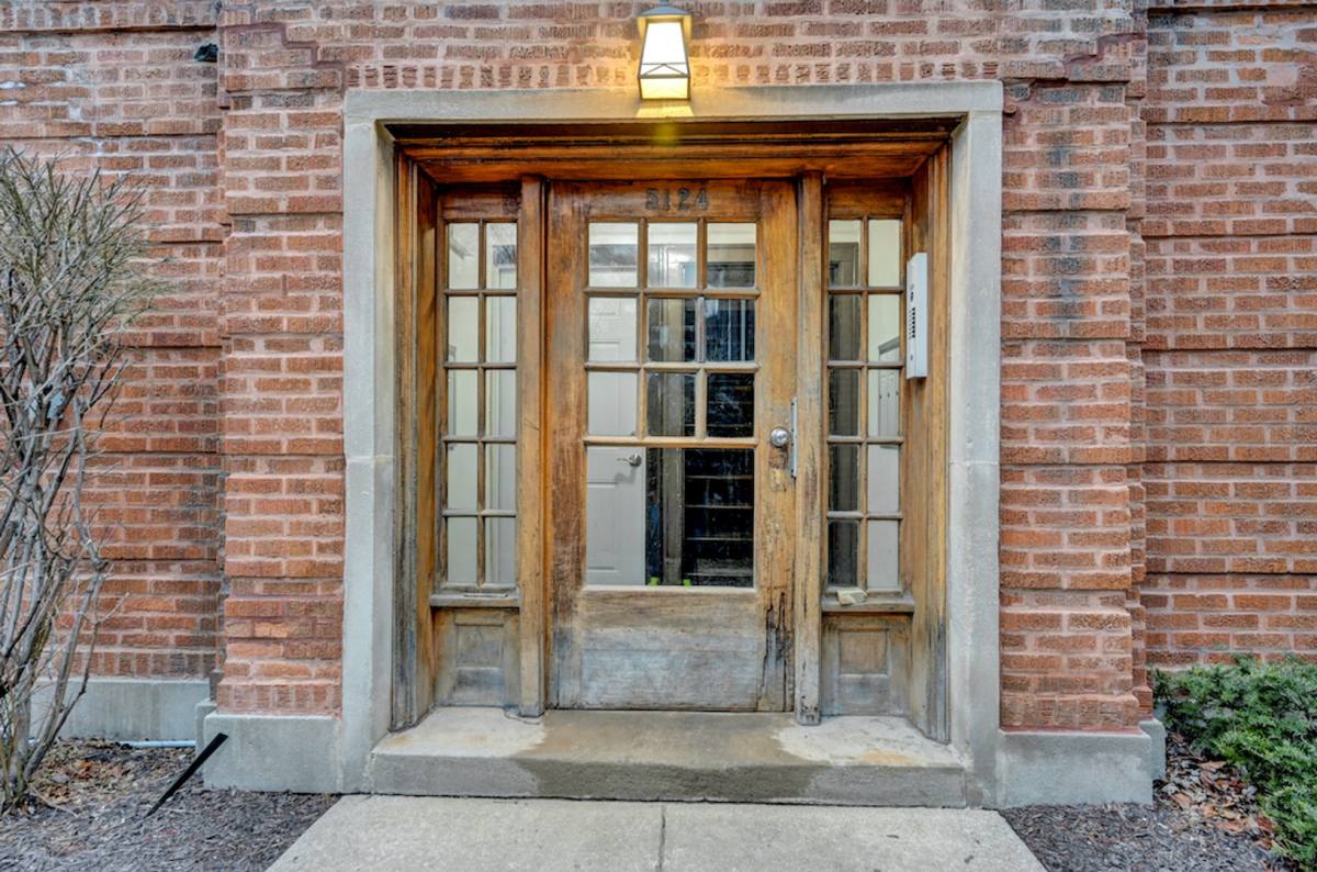 Apartment for rent at 5124 S Dorchester Ave #2W, Chicago, IL 60615