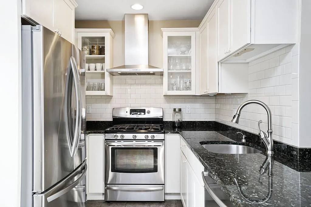 Apartment for rent at 397 E Fifth, South Boston, MA 02127