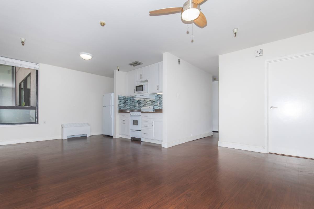 Apartment for rent at 1825 Mission St, San Francisco, CA 94103