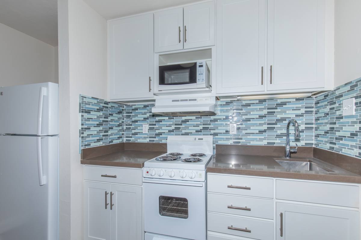 Apartment for rent at 1825 Mission St, San Francisco, CA 94103
