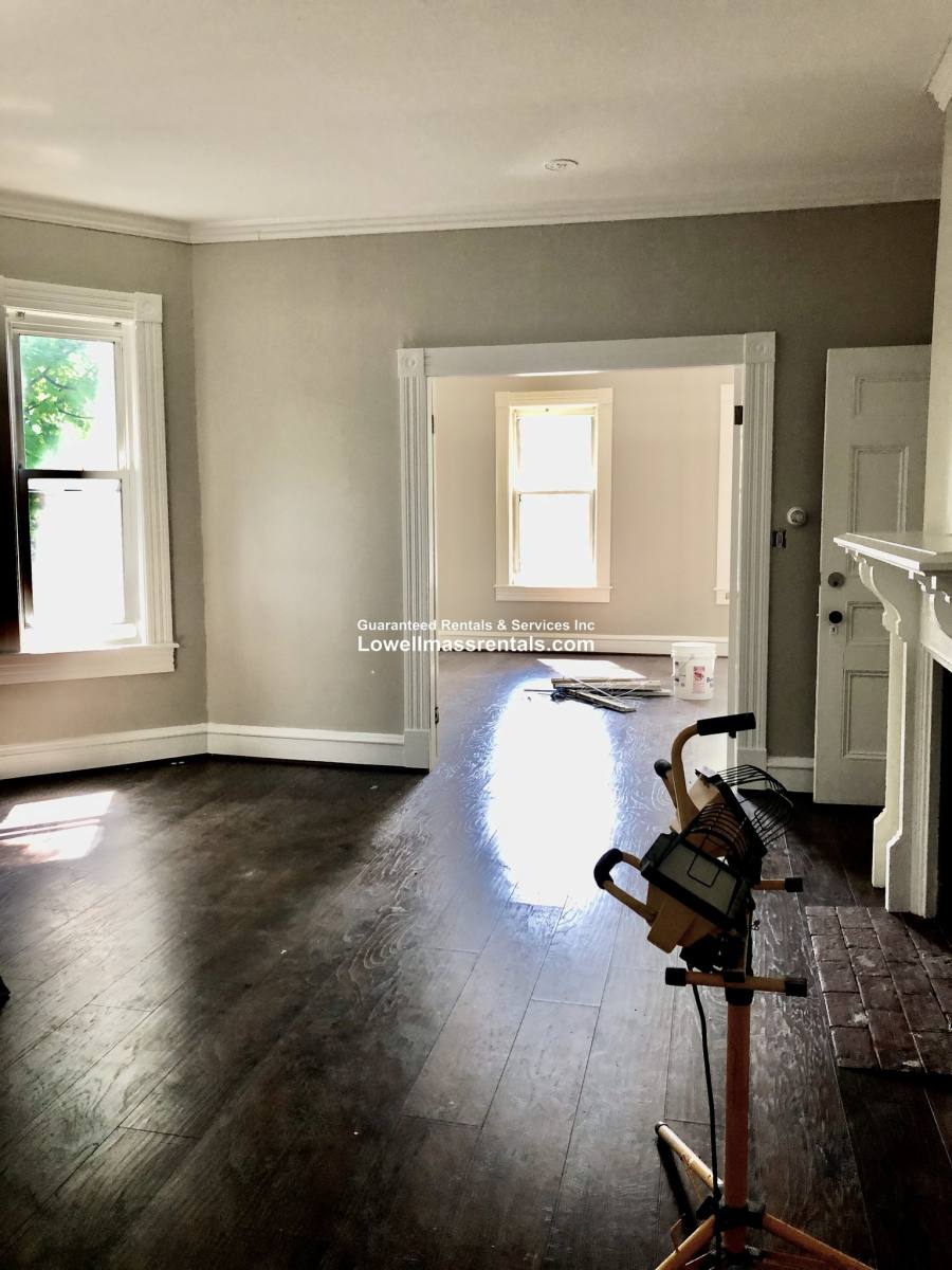 House for rent at 66 Huntington St #1, Lowell, MA 01852
