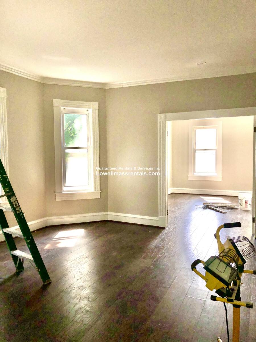 House for rent at 66 Huntington St #1, Lowell, MA 01852