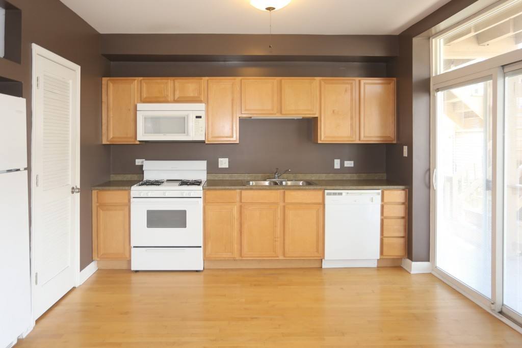 Apartment for rent at 5206 Sawyer #8Q, Chicago, IL 60625