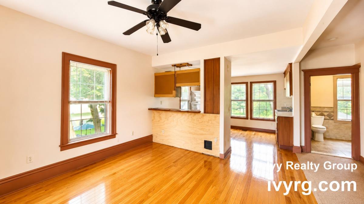 Apartment for rent at 45 Nashua St #2, Woburn, MA 01801