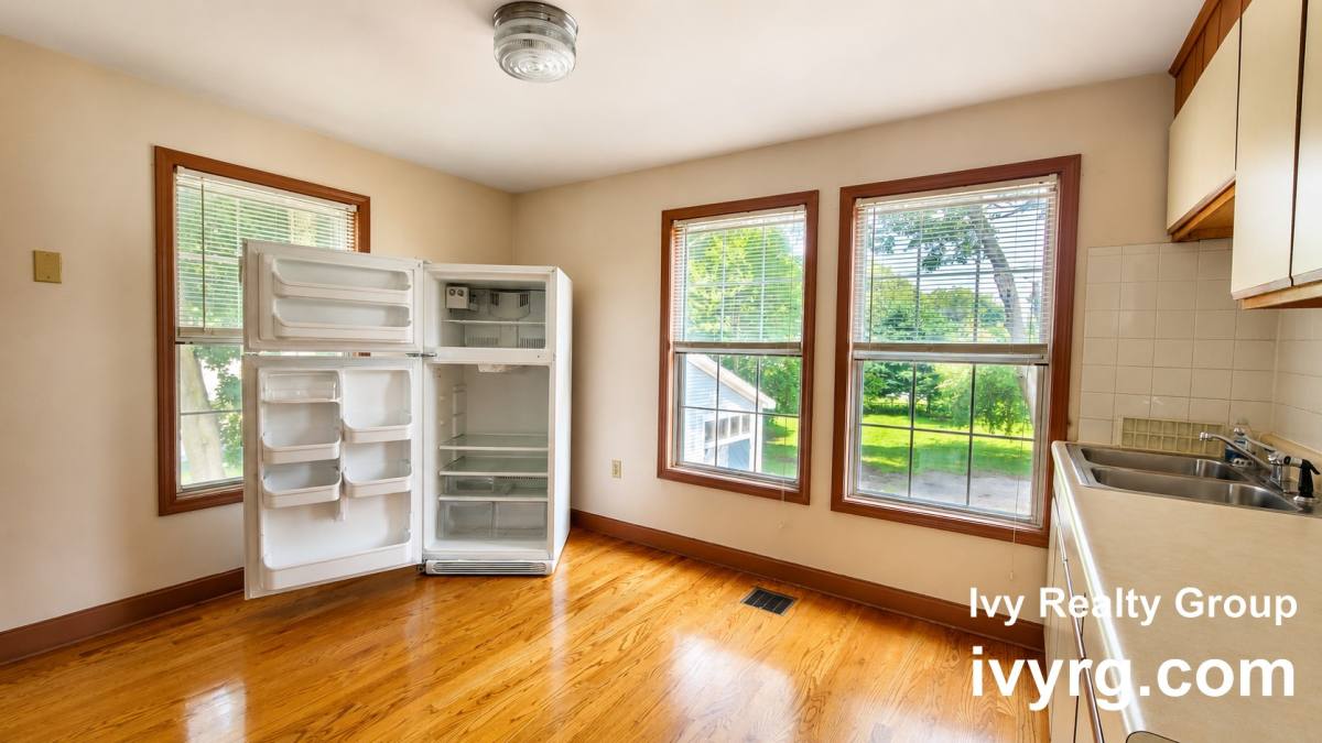 Apartment for rent at 45 Nashua St #2, Woburn, MA 01801