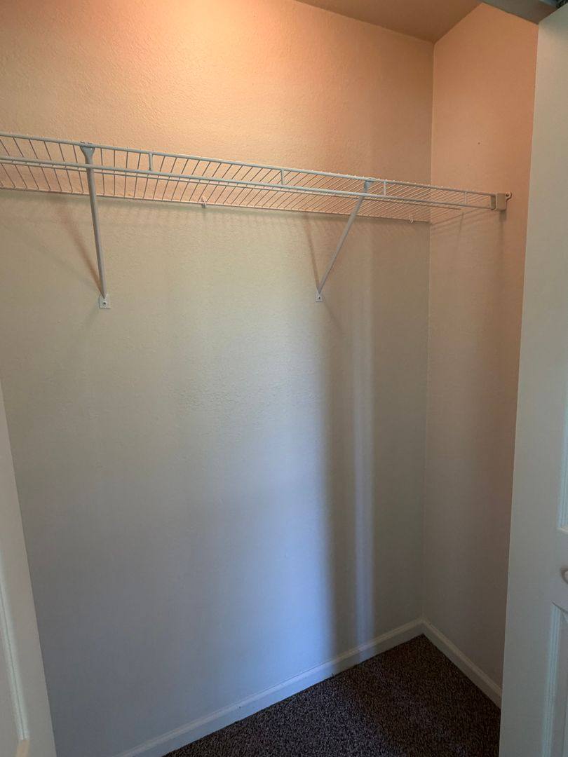 Apartment for rent at 20944 Honest Lane, Saint Robert, MO 65584