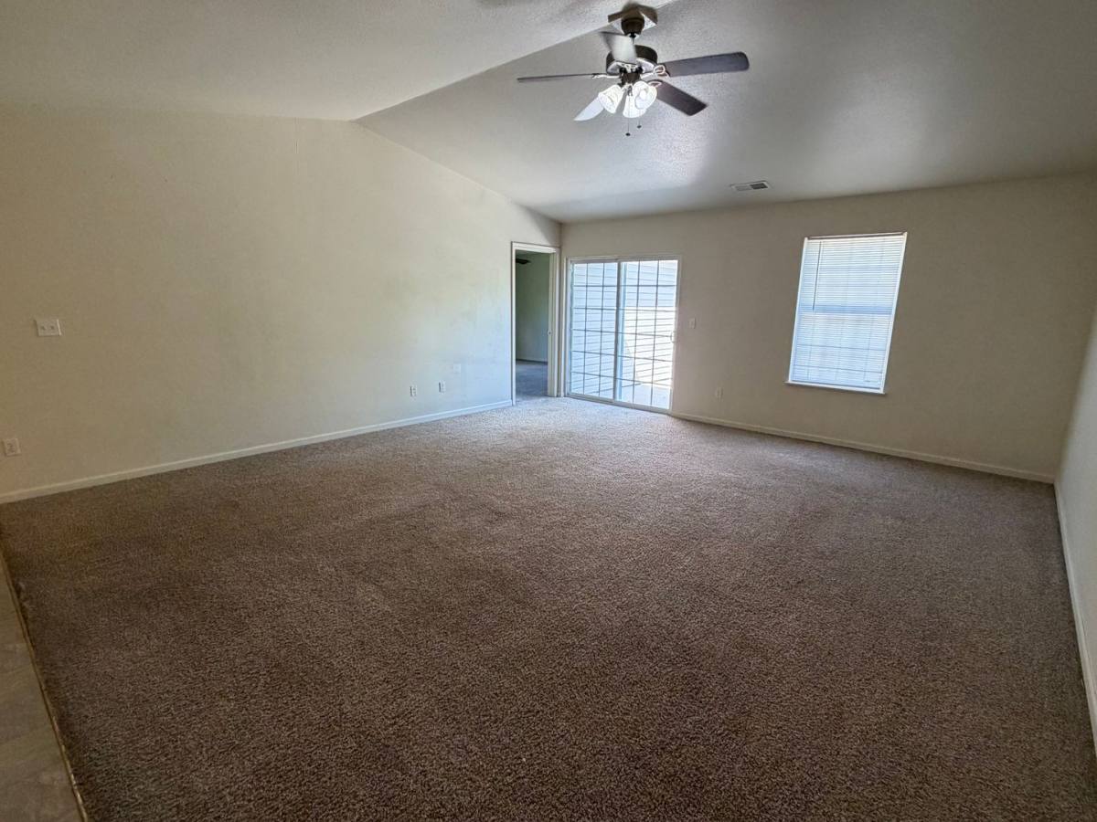 Apartment for rent at 20944 Honest Lane, Saint Robert, MO 65584
