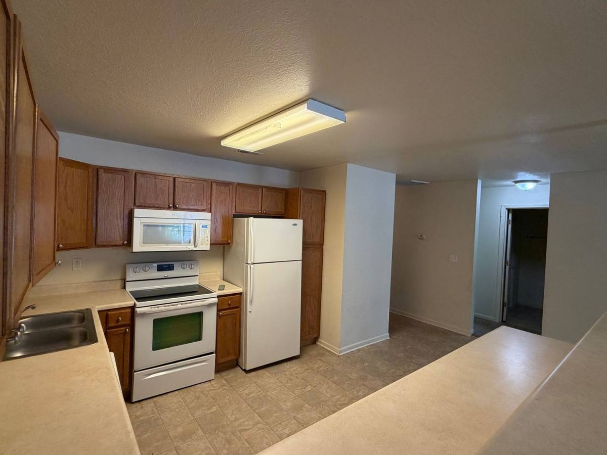 Apartment for rent at 20944 Honest Lane, Saint Robert, MO 65584
