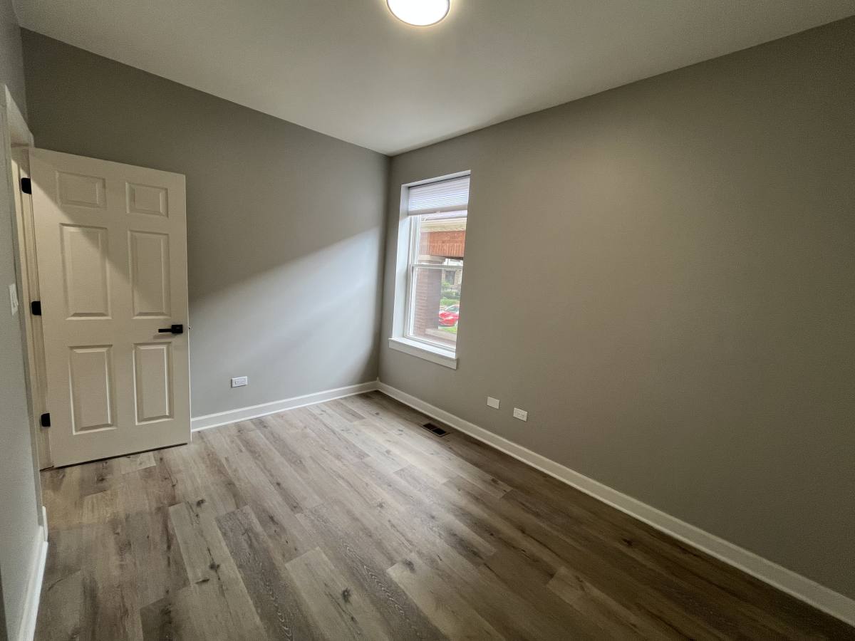 House for rent at 4048 N Richmond St #1, Chicago, IL 60618