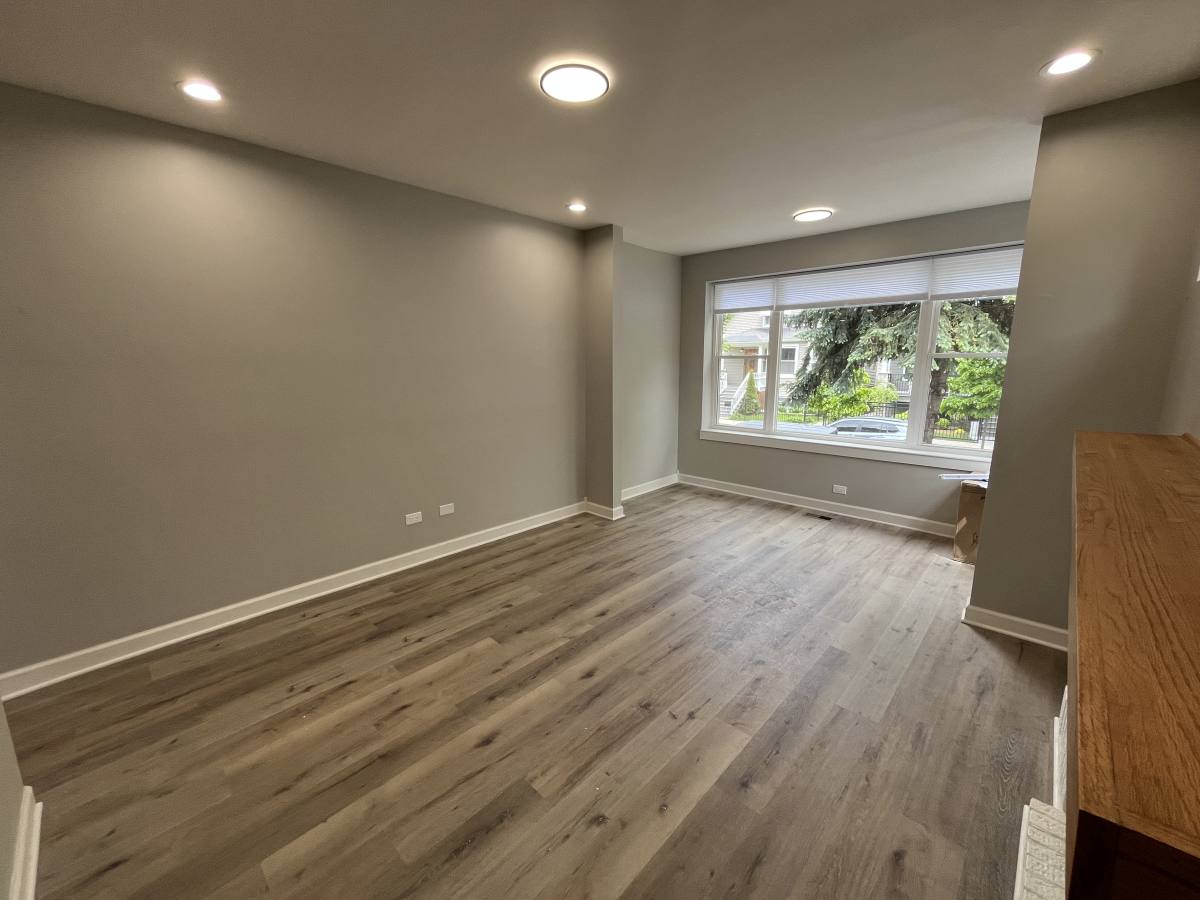 House for rent at 4048 N Richmond St #1, Chicago, IL 60618