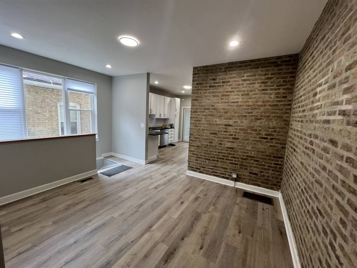House for rent at 4048 N Richmond St #1, Chicago, IL 60618