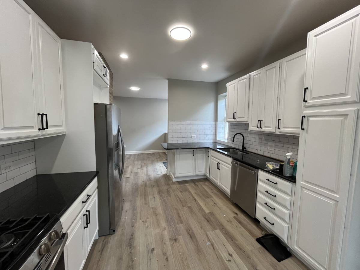 House for rent at 4048 N Richmond St #1, Chicago, IL 60618