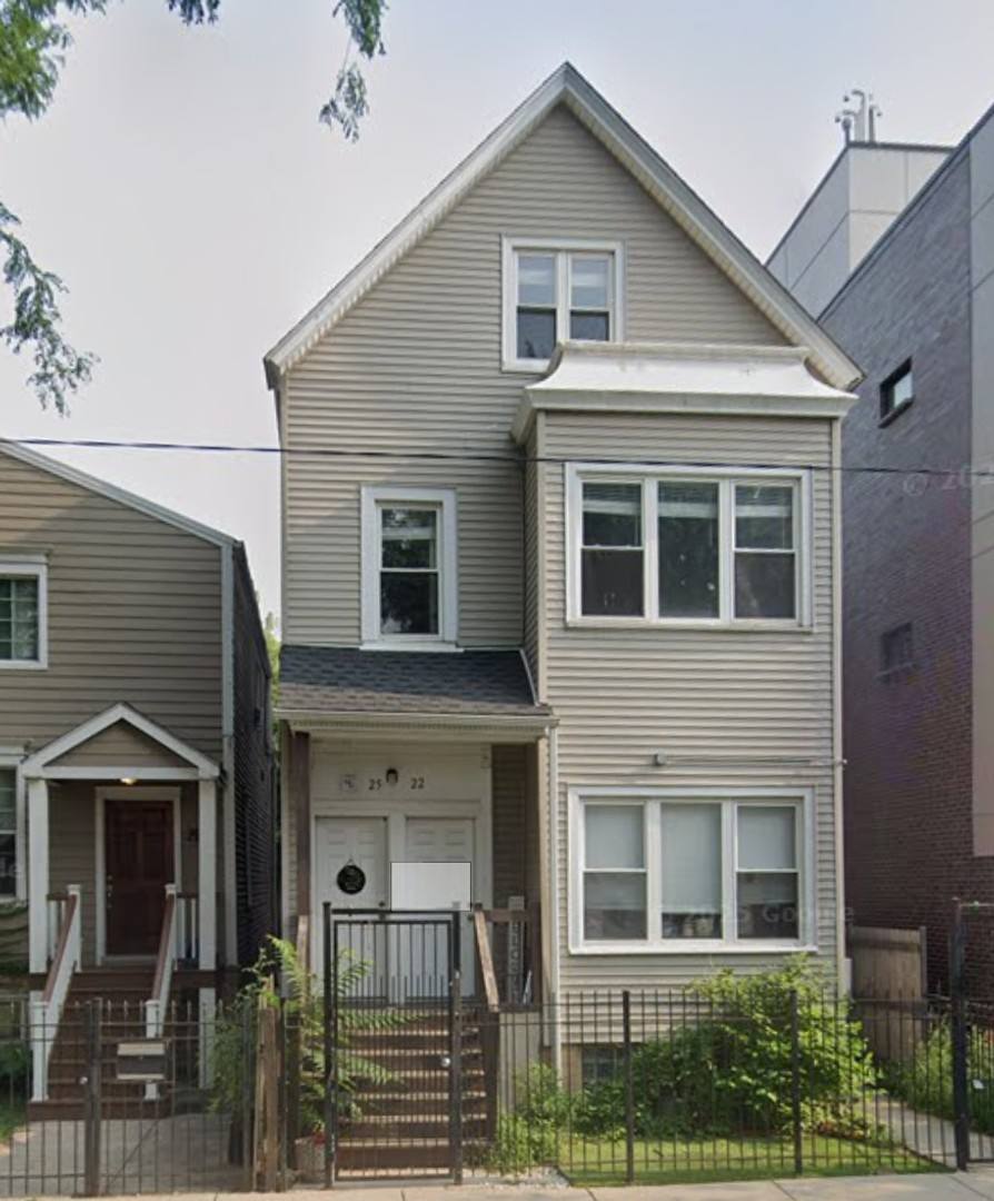 Apartment for rent at 2522 W Cortland St #1R, Chicago, IL 60647