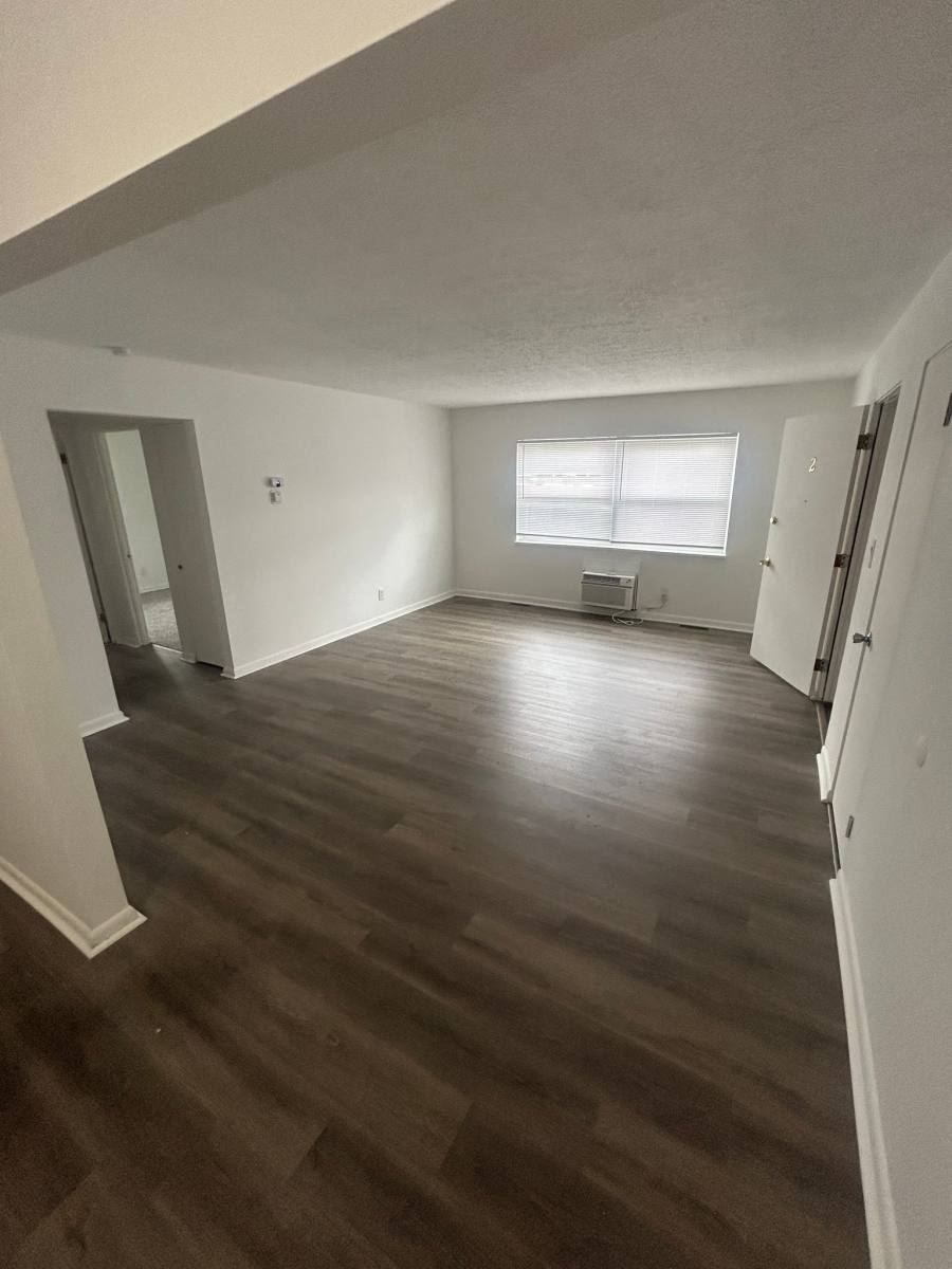 Apartment for rent at 33100 Aurora Rd #5, Solon, OH 44139