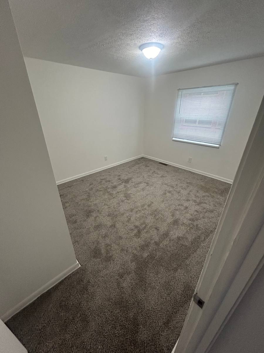 Apartment for rent at 33100 Aurora Rd #5, Solon, OH 44139